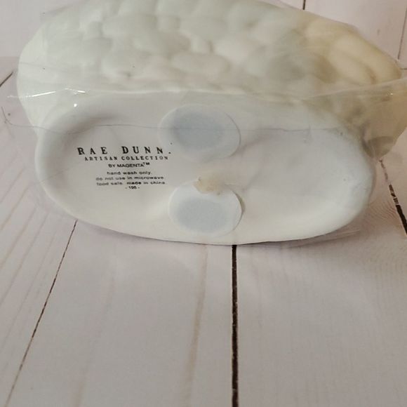 Rae dunn salt and pepper shaker - Picture 5 of 5